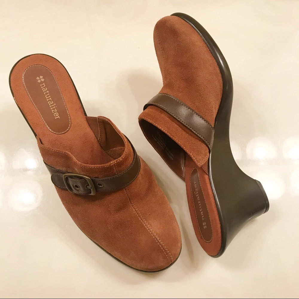 Naturalizer Brown Suede Clogs Size 9 1/2